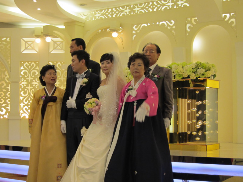 韓国の結婚式、結婚は家族と家族の出会いです。 韓国語教室 ハングルちゃん